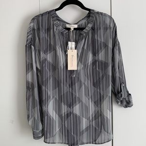 Two by Vince Camuto - Women’s Patterned Blouse